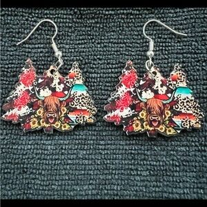 Christmas Earrings Highland Cow and trees